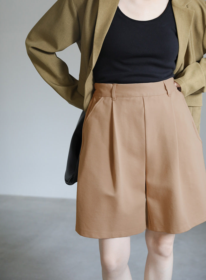 MACHATT 25SS タックハーフパンツ ブラウン38 タックハーフパンツ（ブラウン） | MACHATT ONLINE STORE