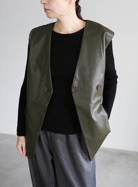 フェイクレザージャケットベスト