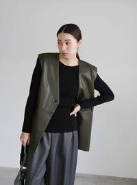 フェイクレザージャケットベスト