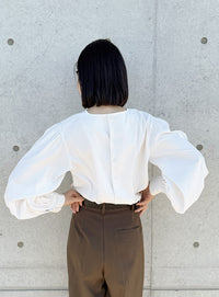 【サイズ展開あり】ボリュームスリーブブラウス【by SON】