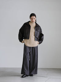 タートルネックリブニット