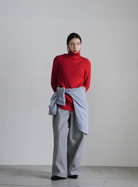 タートルネックリブニット