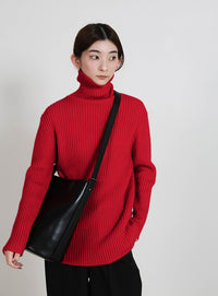 タートルネックリブニット