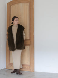 フェイクファーノーカラージレ