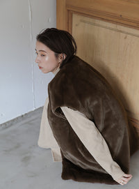 フェイクファーノーカラージレ