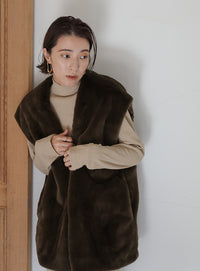 フェイクファーノーカラージレ