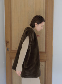 フェイクファーノーカラージレ