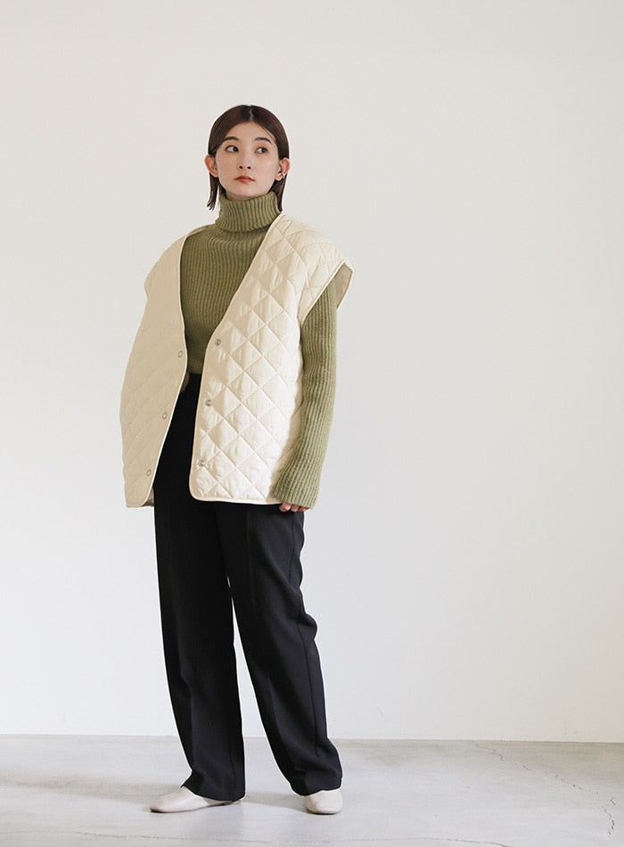 ノーカラーキルティングベスト【SALE】