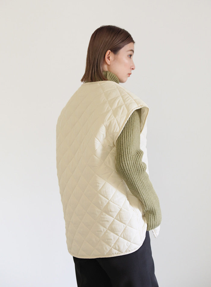 ノーカラーキルティングベスト【SALE】