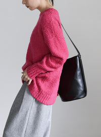 クルーネックブークレーニット