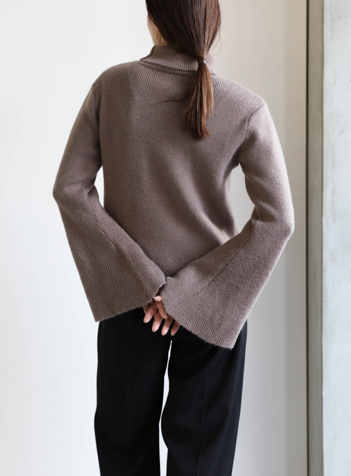 アルパカタッチフレアスリーブタートルニット