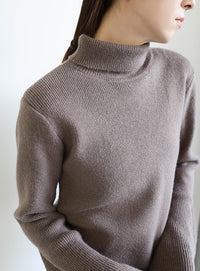 アルパカタッチフレアスリーブタートルニット