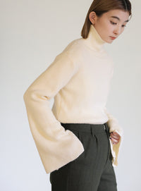 アルパカタッチフレアスリーブタートルニット【SALE】