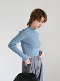 プチハイネックリブニット