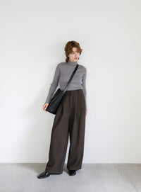 プチハイネックリブニット