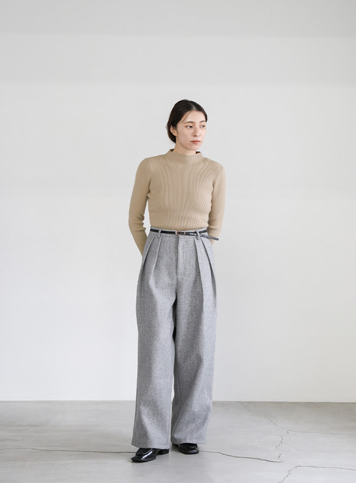 プチハイネックリブニット