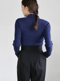 プチハイネックリブニット