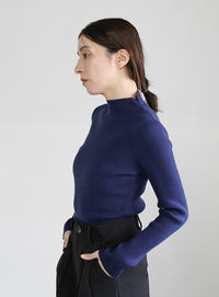 プチハイネックリブニット