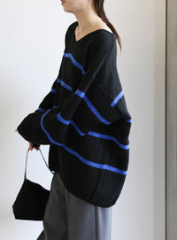 Vネックボーダールーズニット