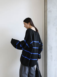 Vネックボーダールーズニット