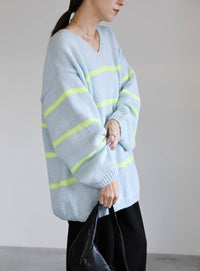 Vネックボーダールーズニット