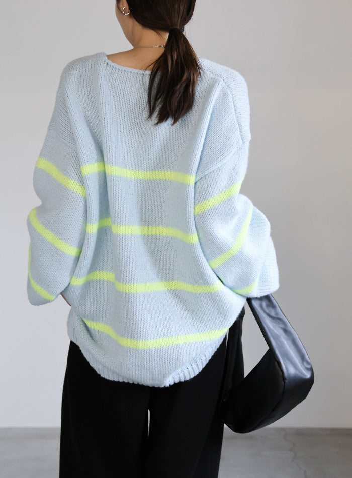 Vネックボーダールーズニット