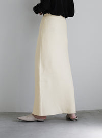 アルパカタッチスリットニットスカート