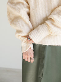 ボリュームスリーブタートル起毛ニット