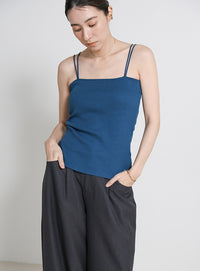 【サイズ展開あり】ダブルストラップカップ付きキャミソール