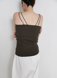 【サイズ展開あり】ダブルストラップカップ付きキャミソール