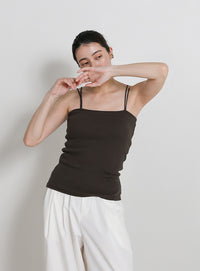 【サイズ展開あり】ダブルストラップカップ付きキャミソール