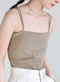 【サイズ展開あり】ダブルストラップカップ付きキャミソール