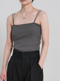 【サイズ展開あり】ダブルストラップカップ付きキャミソール