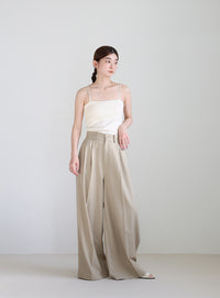 【サイズ展開あり】ダブルストラップカップ付きキャミソール