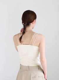 【サイズ展開あり】ダブルストラップカップ付きキャミソール