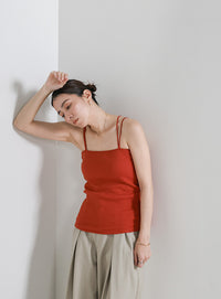 【サイズ展開あり】ダブルストラップカップ付きキャミソール