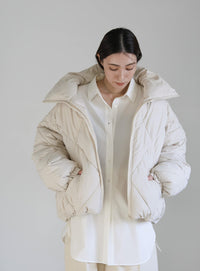 ハイネックダイヤキルトショートダウン