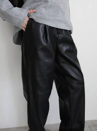切り替えデザインフェイクレザーパンツ