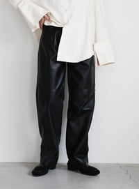 切り替えデザインフェイクレザーパンツ