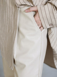 切り替えデザインフェイクレザーパンツ