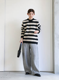 クルーネックボーダーシャギーニット