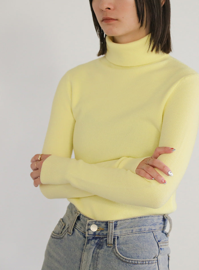 タートルネックソフトタッチリブニット【SALE】