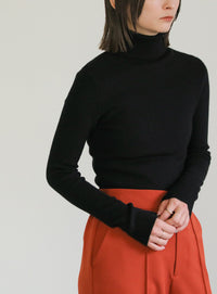 タートルネックソフトタッチリブニット【SALE】