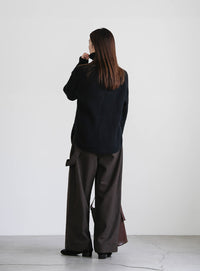 タートルネックラウンドリブニット