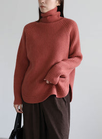 タートルネックラウンドリブニット