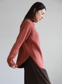 タートルネックラウンドリブニット