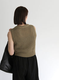 透かし編みニットショートベスト