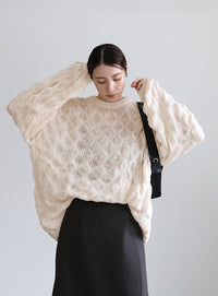 モヘアライクドロップ編みオーバーニット