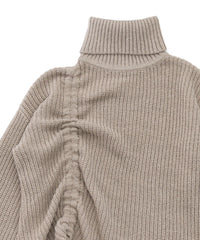 シャーリングデザインタートルニット