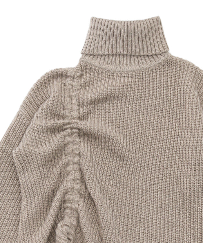 シャーリングデザインタートルニット